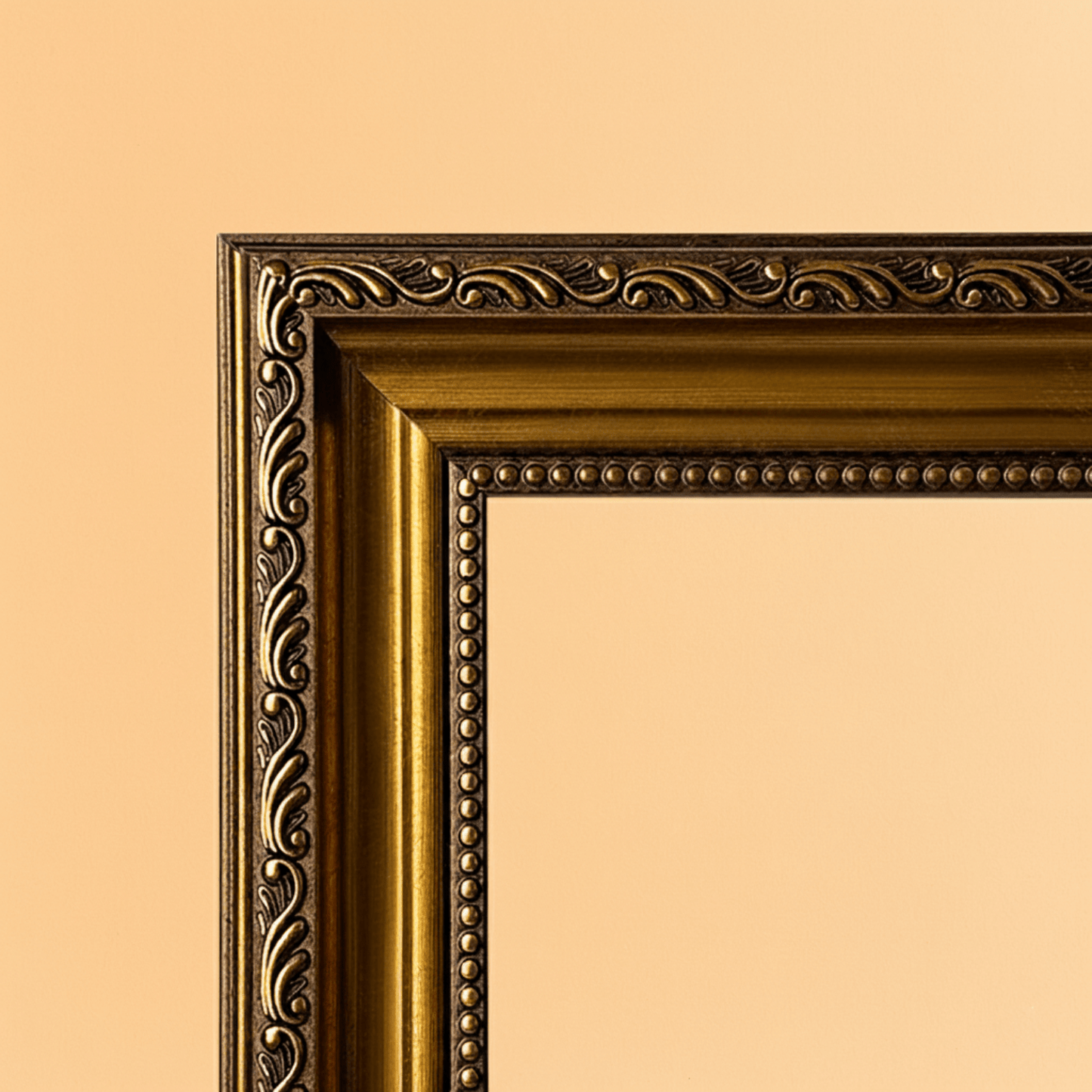Złota rama dekoracyjna do obrazów na płótnie - Emmygift.pl