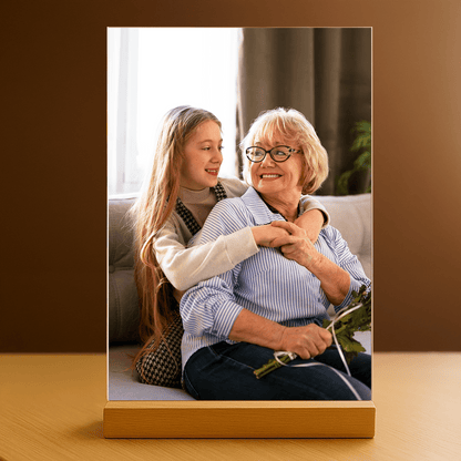 Fotografia babuni i wnuczki - personalizowany druk na szkle dla babci - Emmygift.pl