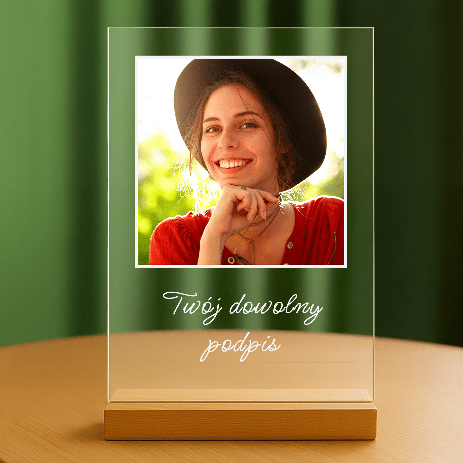 Jej zdjęcie z dowolnym napisem - personalizowany druk na szkle dla niej - Emmygift.pl