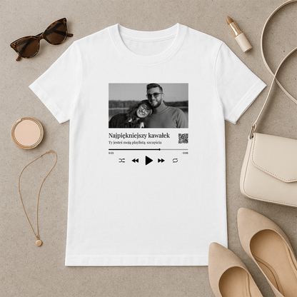 Playlista szczęścia - koszulka damska z nadrukiem dla niej - Emmygift.pl