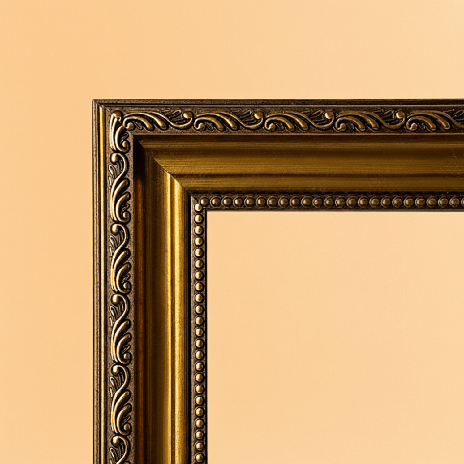 Złota rama dekoracyjna do obrazów na płótnie - Emmygift.pl